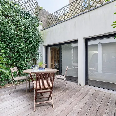 Large Fully Renovated 250m House Nantes