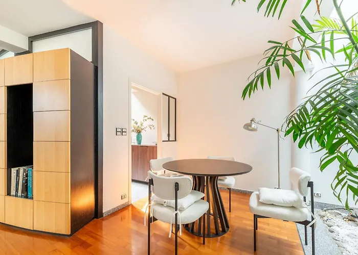 Prázdninový dům Large Fully Renovated 250m House *